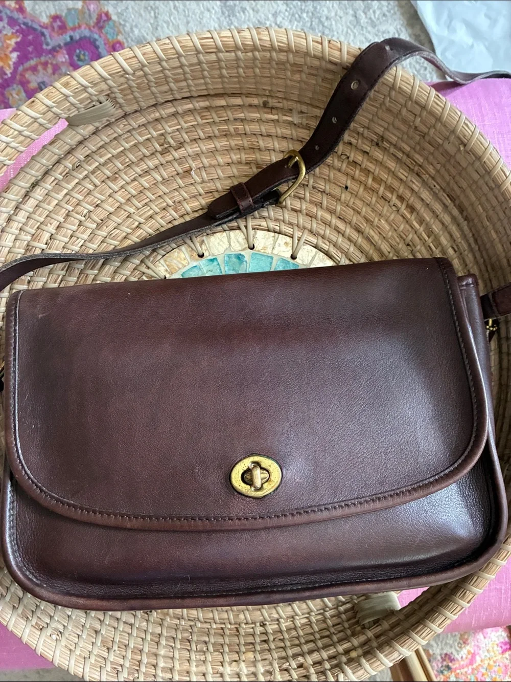 Coach Vintage Collegiate Shoulder /Crossbody Late 80’s, Early 90’s 0775-41